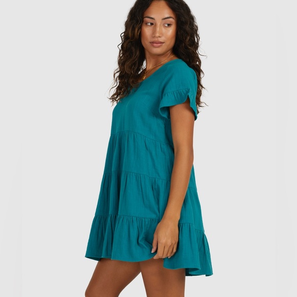 Billabong Flutter Sleeve Mini Dress - Picture 2 of 4